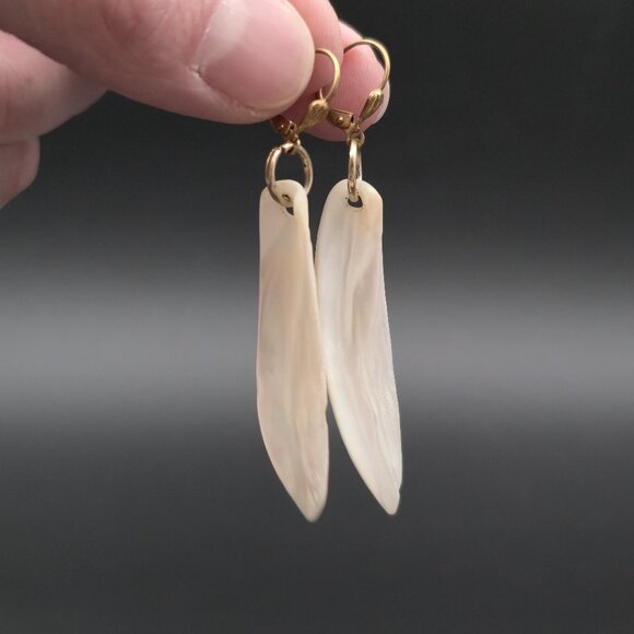 Jewelry - Gold Plated Stick Genuine Pearls Dangle Earrings A7084